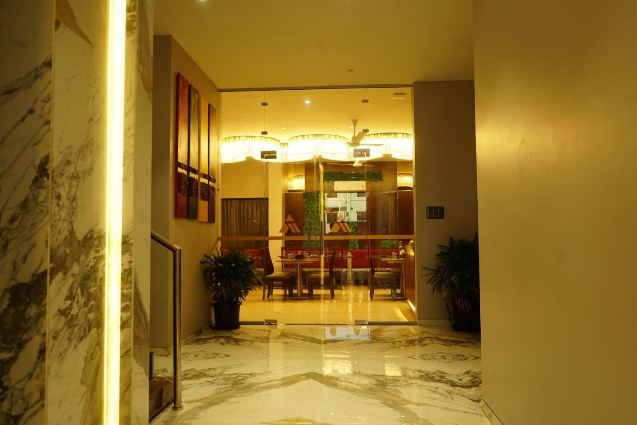 Alaukik Hotel Shirdi Exterior foto